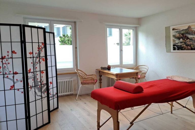 YUPEE TCM – Traditionelle Chinesische Medizin & Akupunktur in Winterthur. Ganzheitliche Therapie, Kräutertherapie & QiGong. Jetzt Termin vereinbaren!